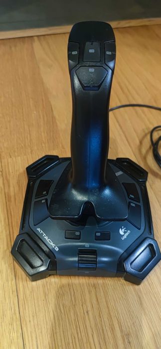 Joystick Logitech attack 3