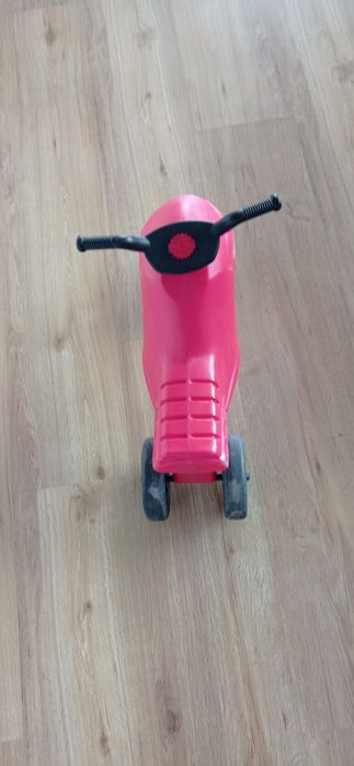 Mały motorek, jeździk dla dziecka