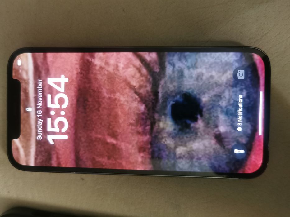 Iphone 12 pro z icloud.z UK