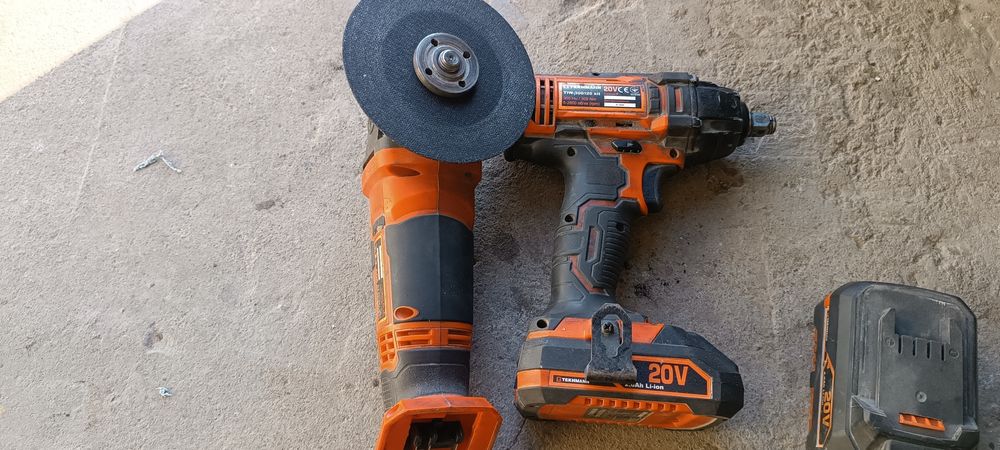 Акумуляторний інструмент