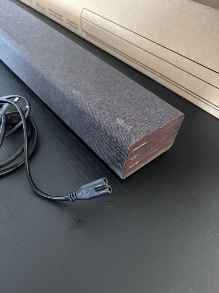 Soundbar LG SP2 (2.1 - 100 W - Subwoofer Incorporado)