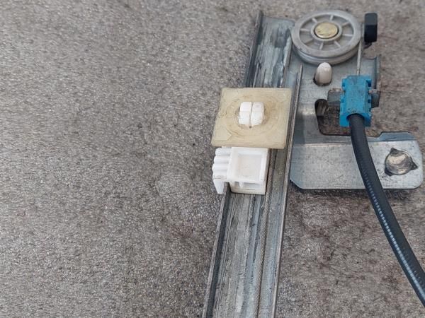 Elevador vidros trás esquerdo PEUGEOT 106 II (1A_, 1C_)