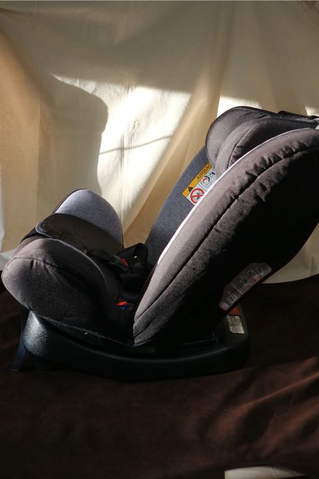 Автокрісло El Camino для дітей 1-4 роки, відмінний стан