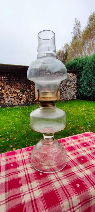 Sprzedam starą lampę naftową w bardzo dobrym stanie