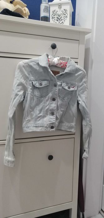 Katana Hollister r. S