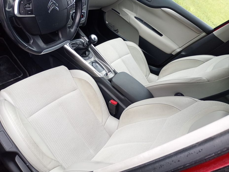 Citroen C4 II lift 1.6 hdi 120km bogate wyposażenie nowy rozrząd DENON
