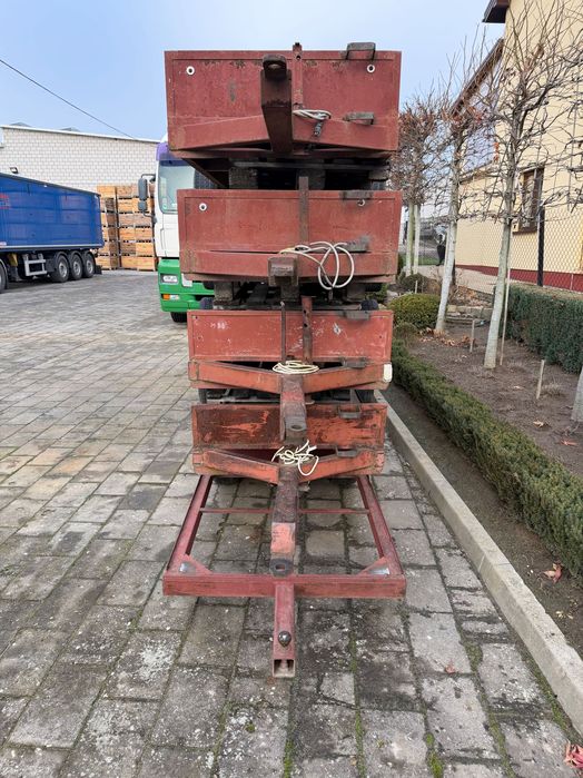 Przyczepka jednoosiowa dwukółka