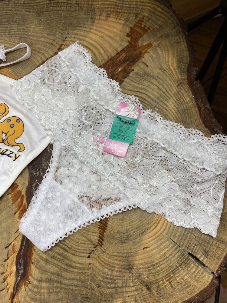 Nowy stringi damskie białe z koronką printem dinozaura Muzzy 36 S