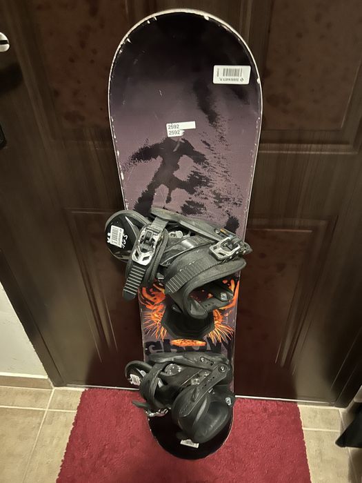 Deska snowboard 109cm w zestawie z butami 35