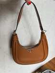 Bolsa estilo aPrada nova