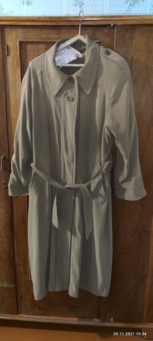 Продаётся плащ (тренч)