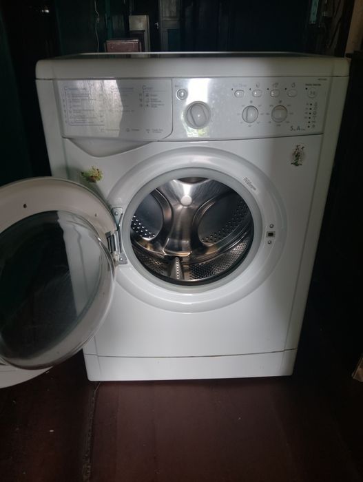Продам стиральную машину
