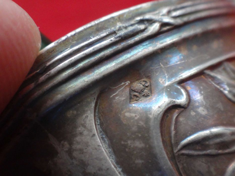 Srebrna solniczka z łyżeczką - srebro