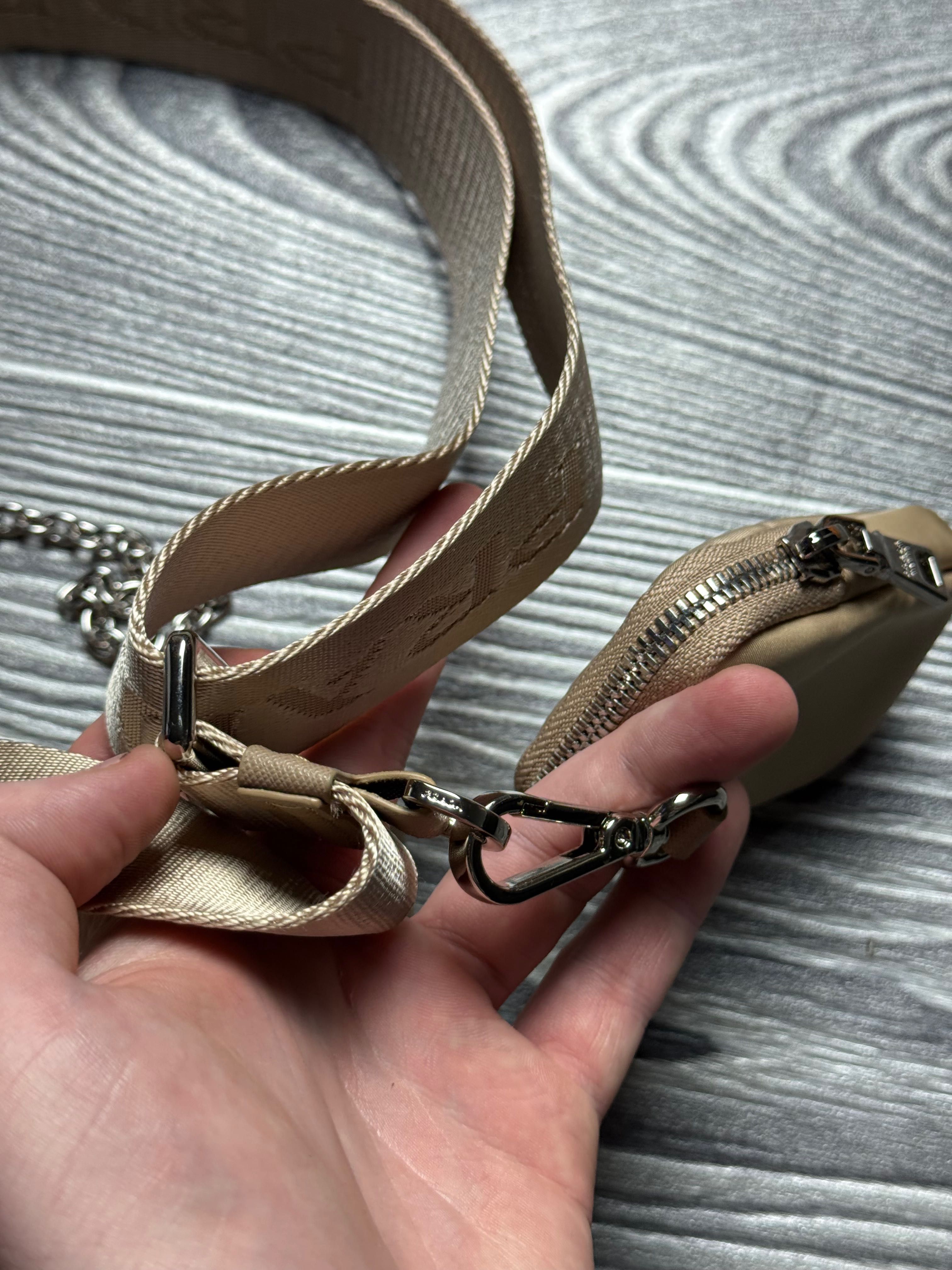 Женская сумка Prada