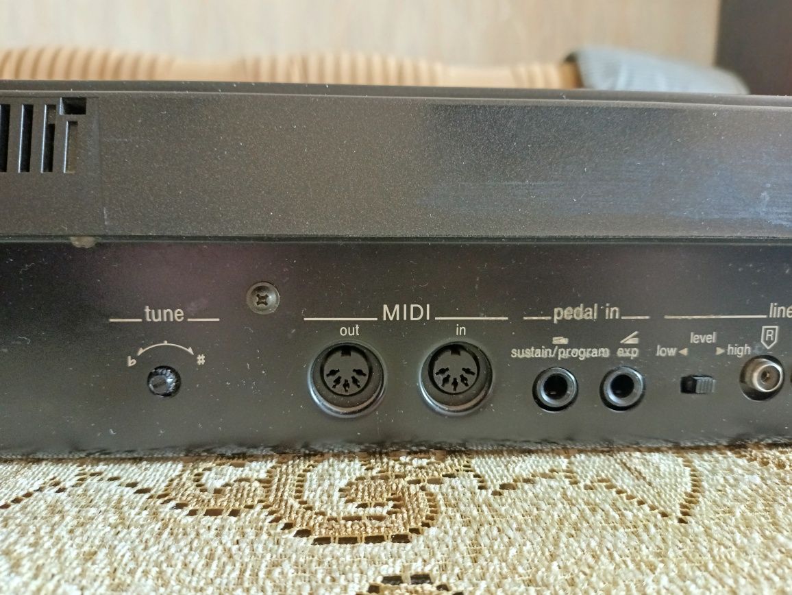 Keyboard Technics K350