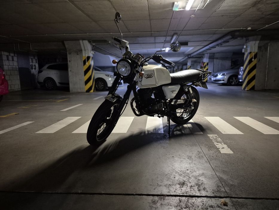 Mash 125 brown edition