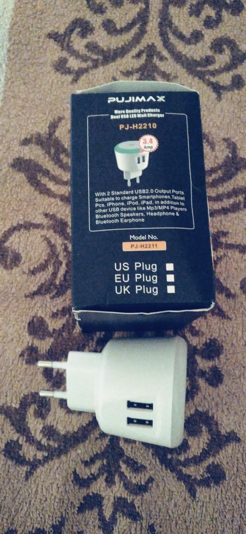 Зарядное устройство  USB PHOMAX