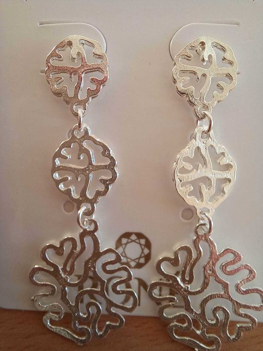 Brinco Pendente Abstrato