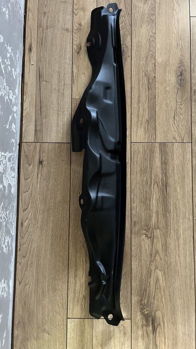 Жабо Рено Меган 2 Накладка під лобове скло Renault megan 2