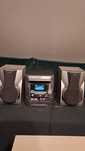 Duża wieża  Sony z kolumnami 2 x 60 rms