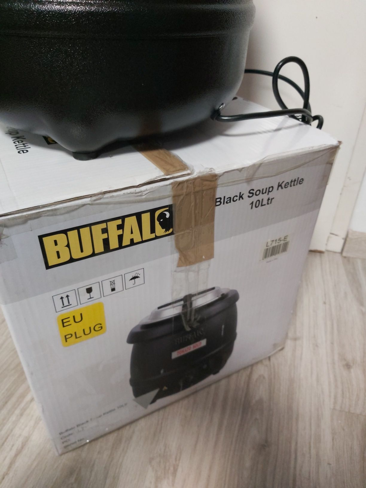 Wolnowar Buffalo L715 10 l czarny 400 W