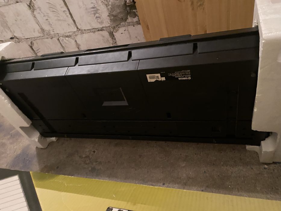 Keyboard Yamaha PSR E423