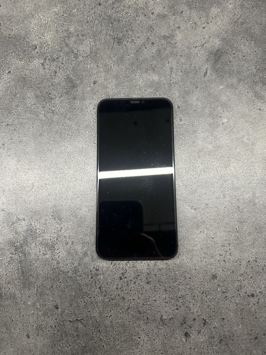 Wyświetlacze iPhone 8 - iPhone 14 pro max montaż