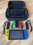 Nintendo Switch FORTNITE + 2 joy con + etui