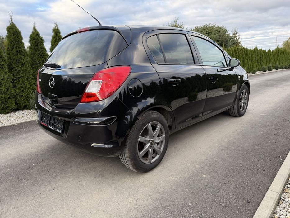 Opel Corsa 1.2 4 Cylindry Edycja “111 Jahre+*