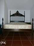 Quarto casal antigo.