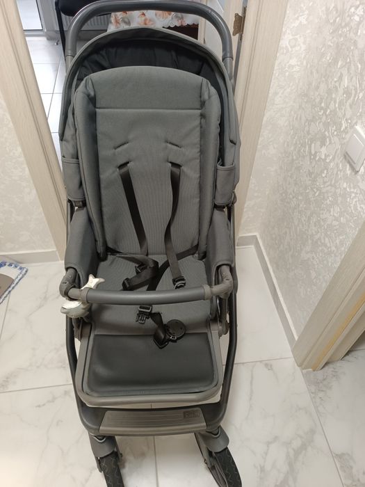 Універсальна коляска 2 в 1 Roan Bass Next