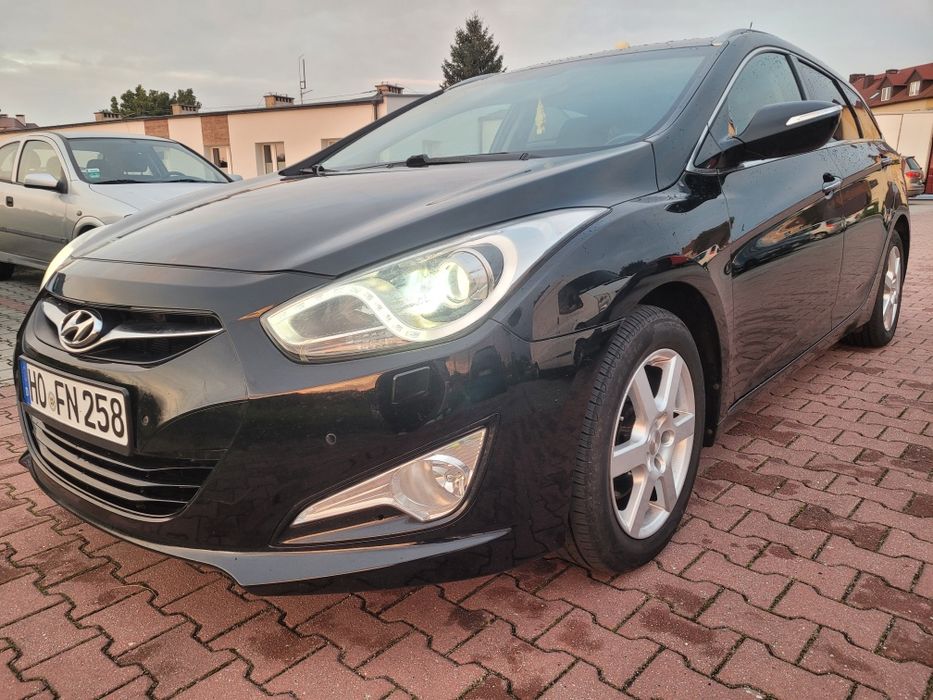 Hyundai i40 kombi  1.7 crdi 136km PREMIUM xenon skóra navi