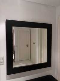 Espelho quadrado com moldura em madeira preta