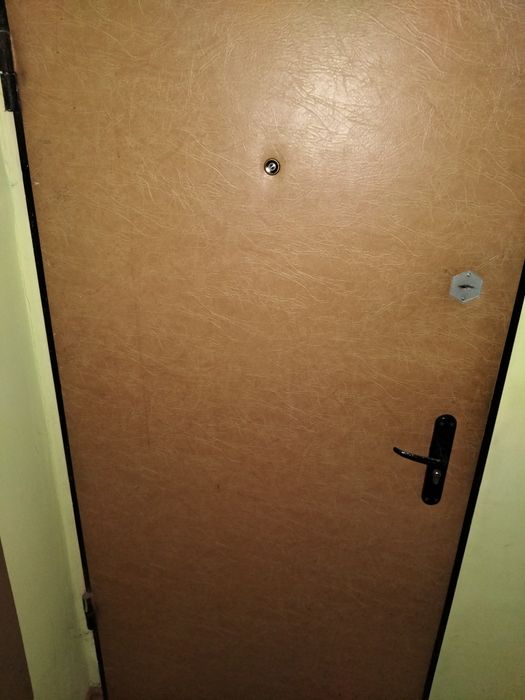 Двері вхідні з коробкою (металеві)