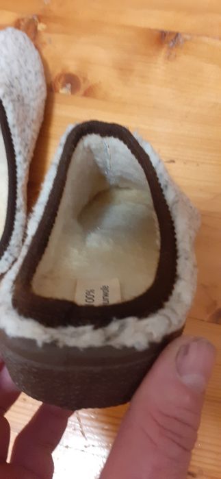 Тапочки нові натуральна цегейка теплі зручні міцні.