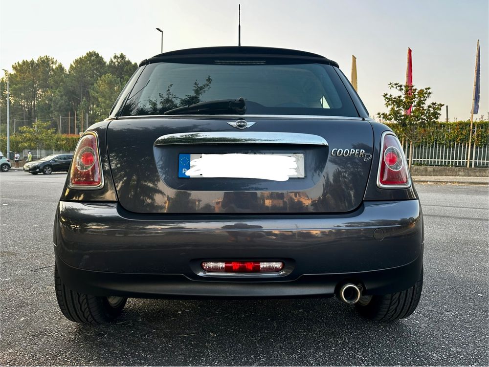 Mini one cooper  1.6L motor bmw 110 cv ano 2012 .