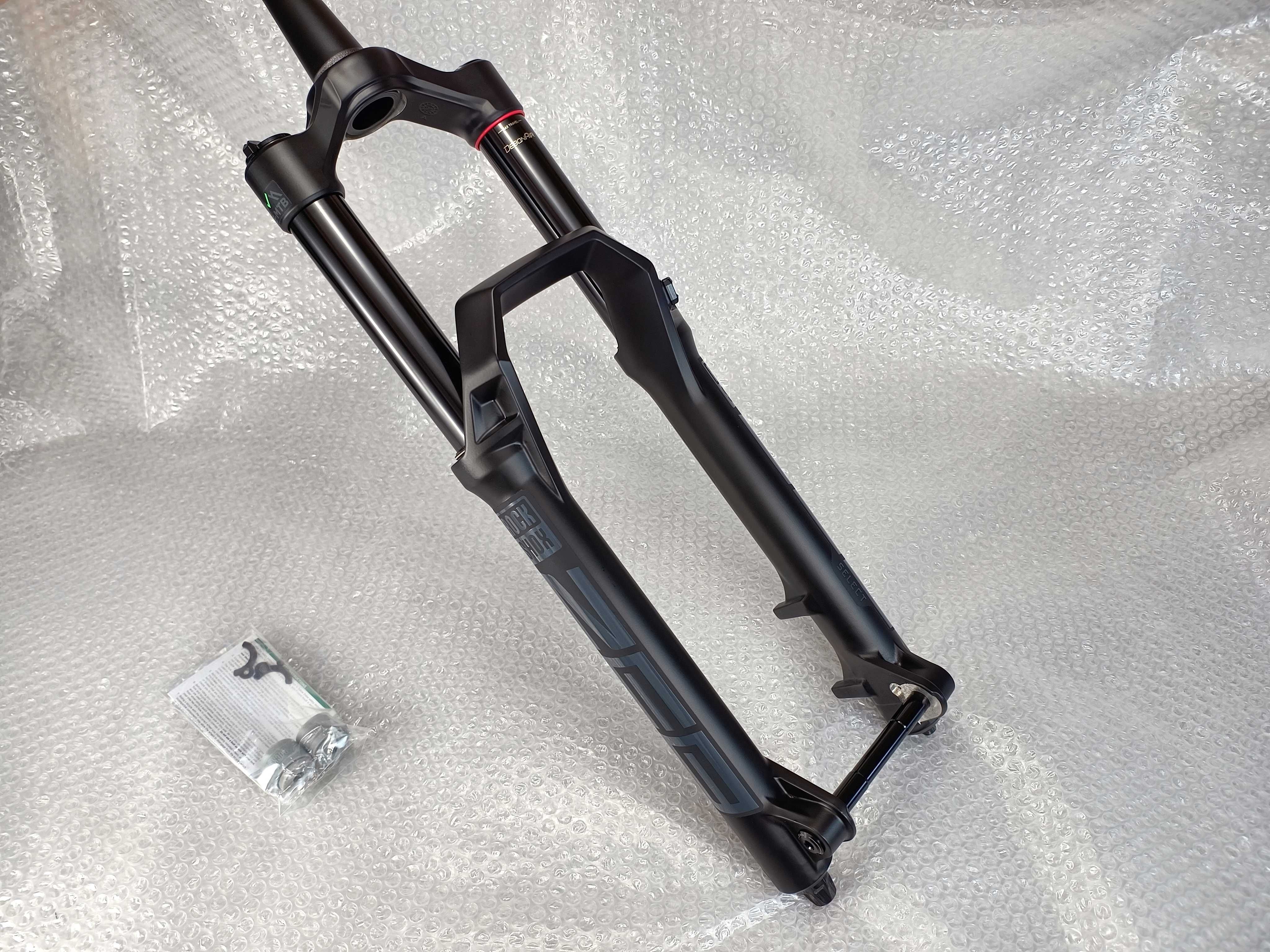 Вилка Rock Shox ZEB Select / Select+ / Ultimate RC2