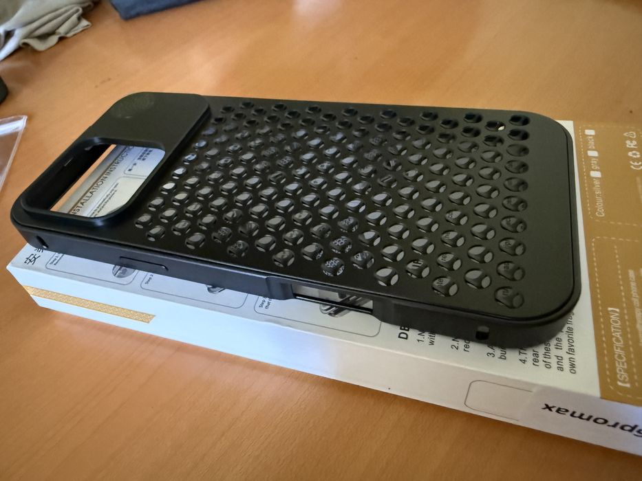 Чехол Iphone 16pro Max(метал)