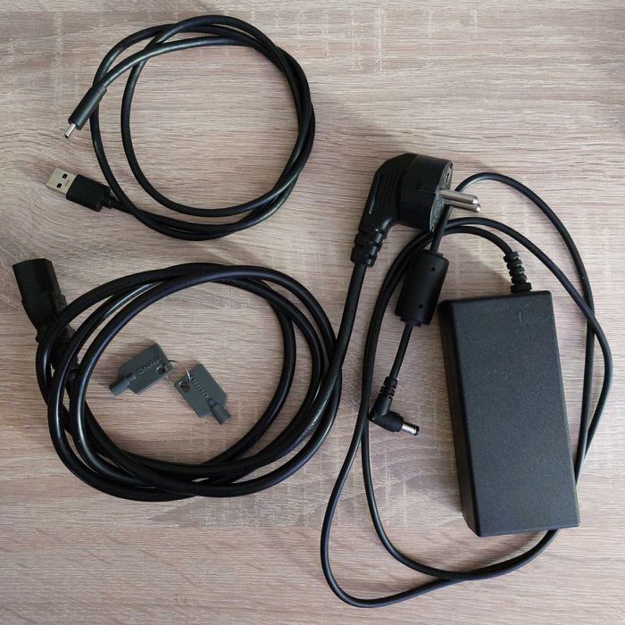 Qnap TR-004 obudowa RAID, DAS, macierz dyskowa jak NOWA