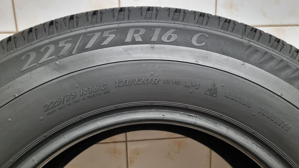 Opony zimowe 225/75 R16C 121/120R Matador Sibir Snow Van