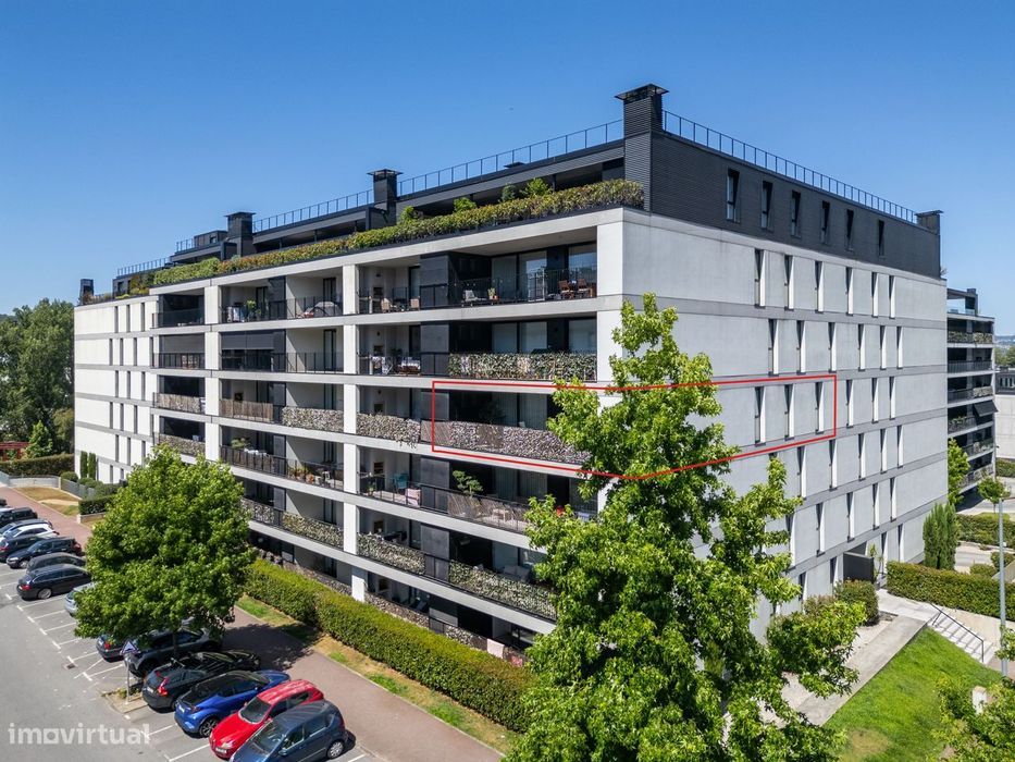 Apartamento T3 em Condomínio Privado com Piscina