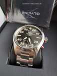 Zegarek Glycine Airpilot Dual Time GL0364 w rozmiarze 44 piękna tarcza