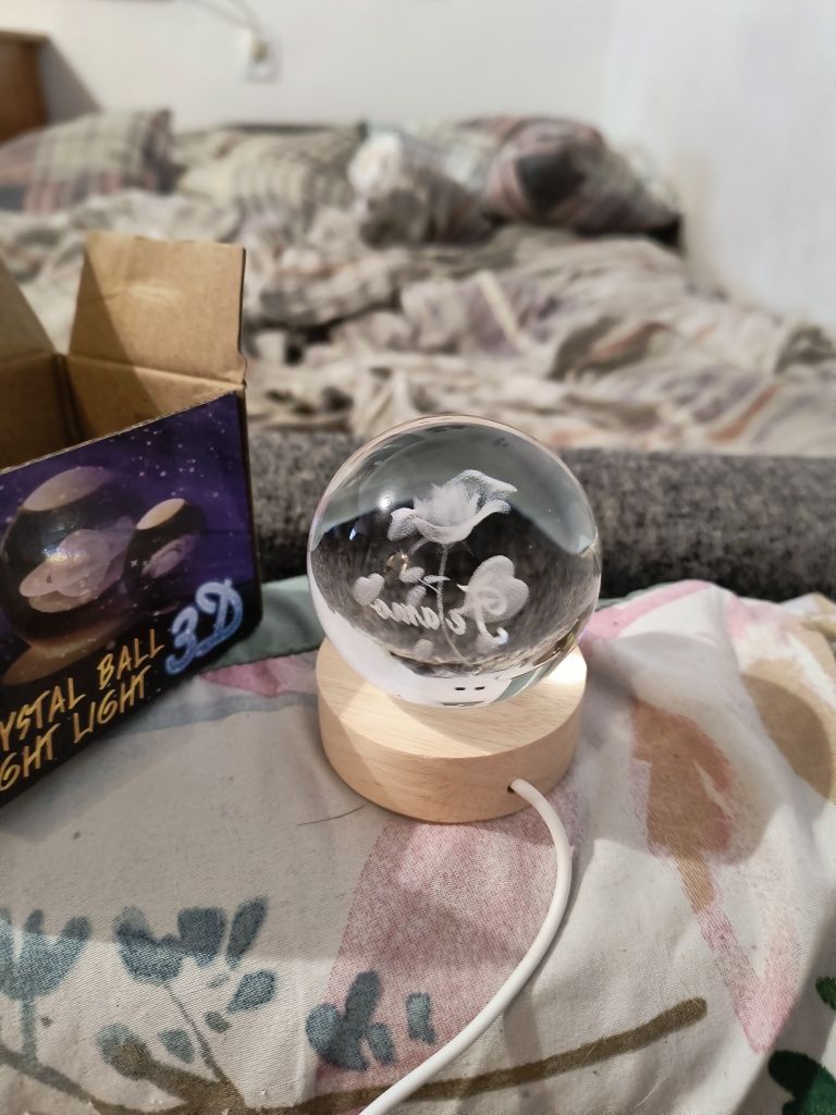 Szklana kula lampka 3d