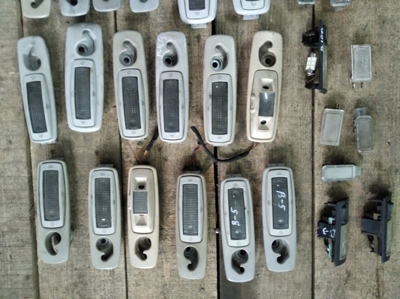 Плафон салона VW Passat B3 B4 B5 B6 T4 T5 Touran Golf Audi A4 A6 C5