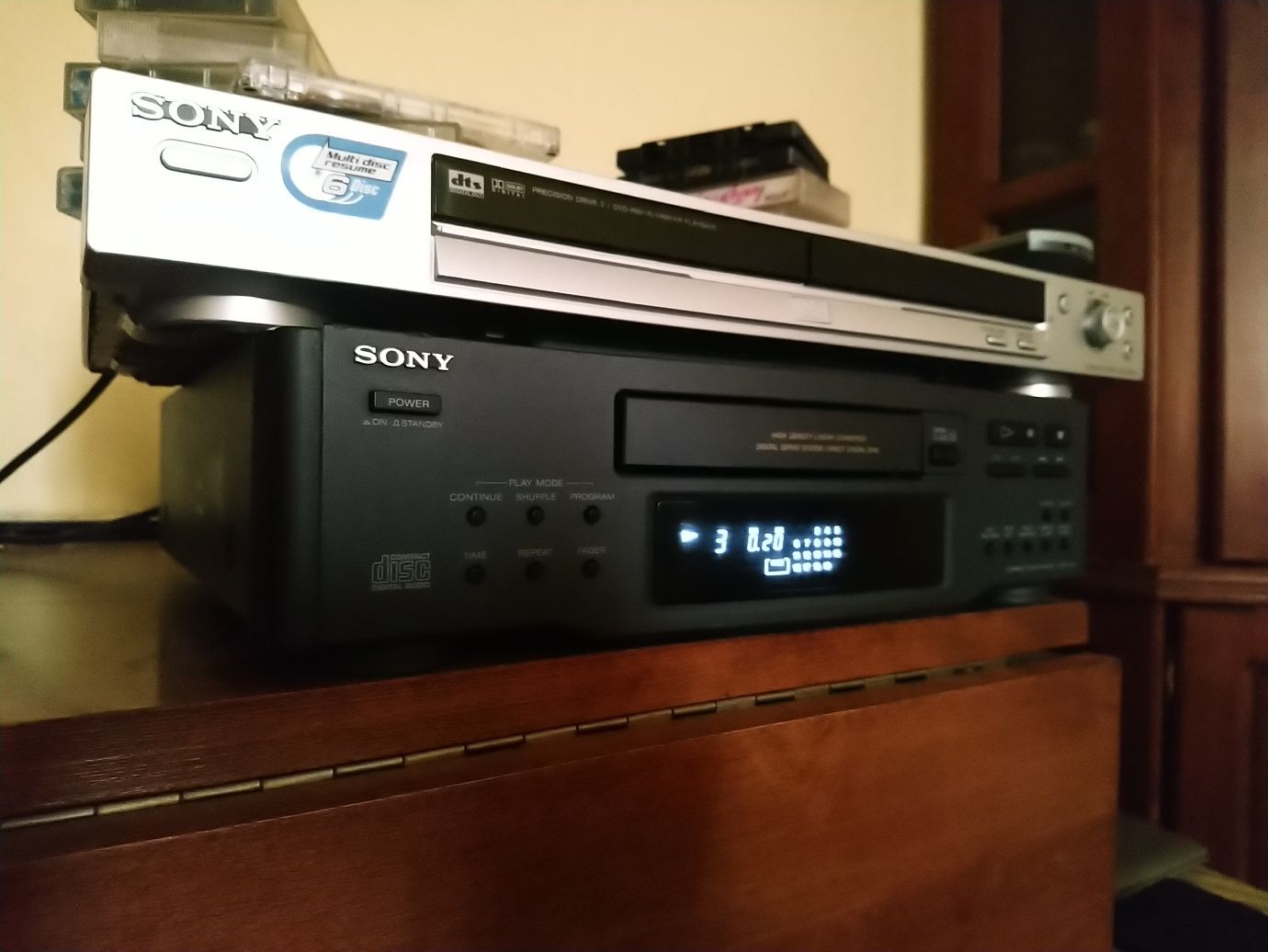 продам Compact Disc Player "Sony" CDP-M33(made in France)