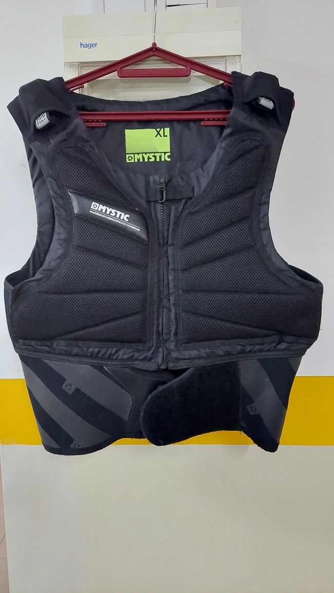 Mystic Impact Vest