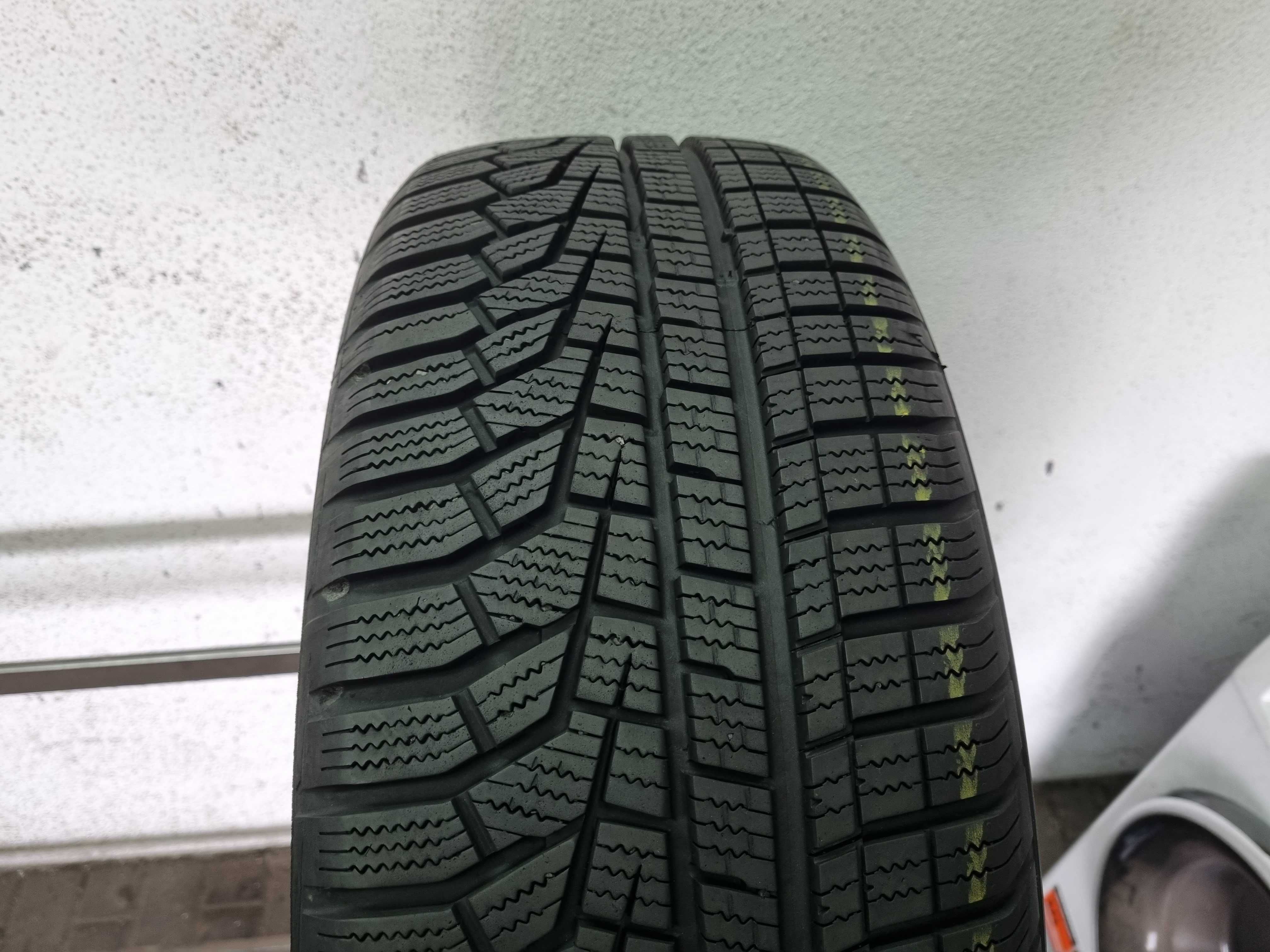 205/55/17 95V Hankook Winter Icept evo 2 D.4020