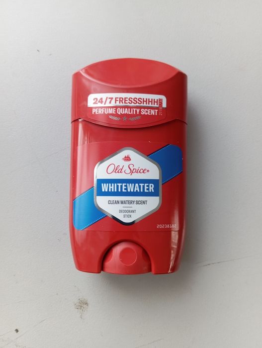 Old Spice Whitewater Dezodorant w sztyfcie 50 ml 10szt.