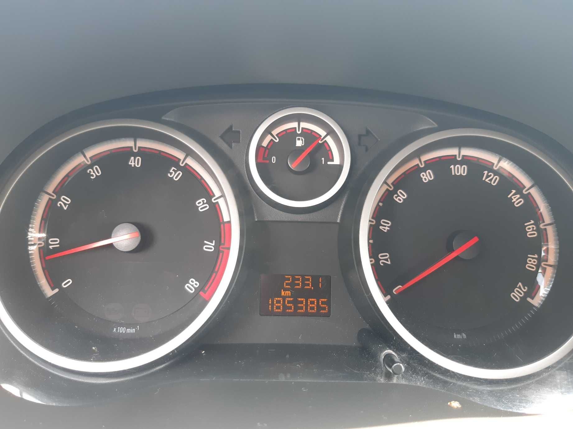 Opel Corsa D 1.4