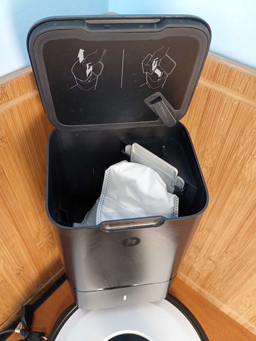 iRobot Roomba i7+ i7556 - Robot odkurzacz